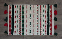 Red, Green & White Fringe Under Mat