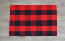 Red & black checked Under-mat